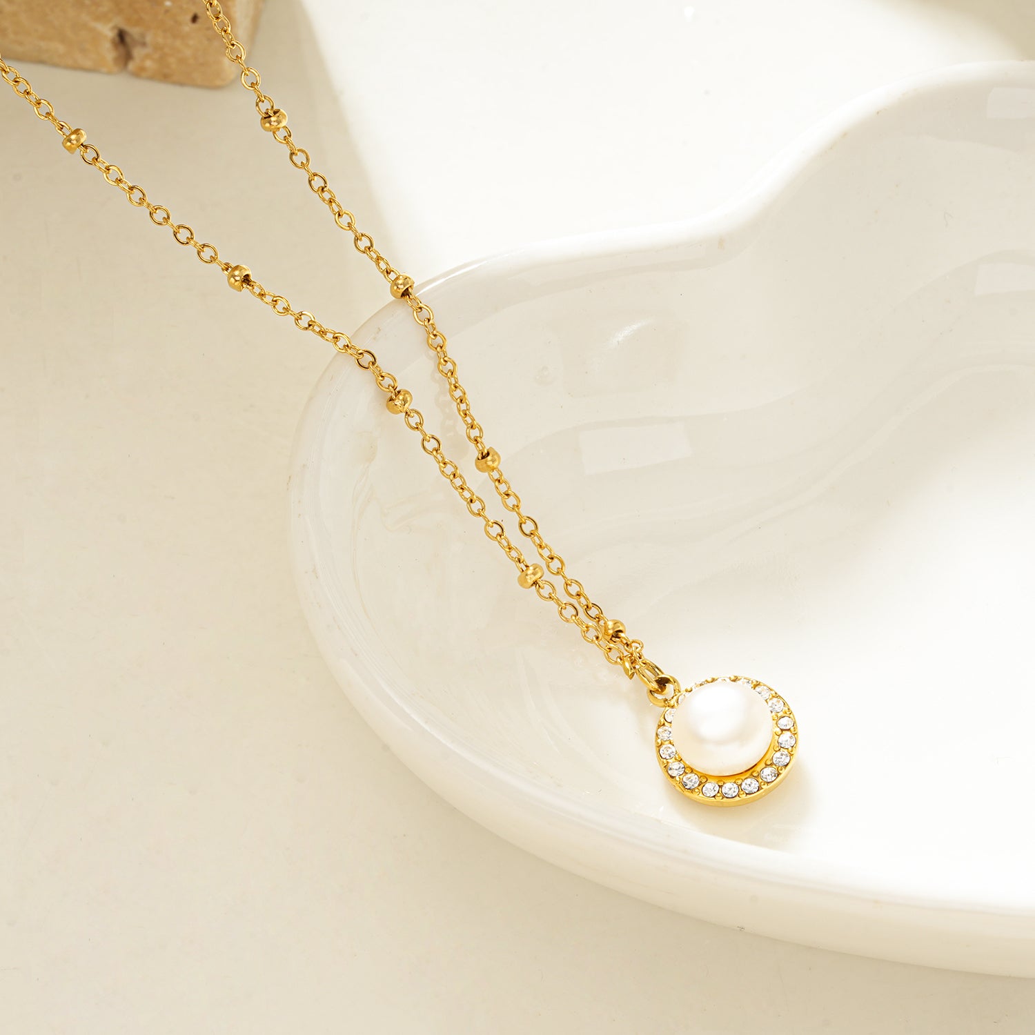 LATAHIA Gold-Tone Freshwater Pearl Pendant Necklace